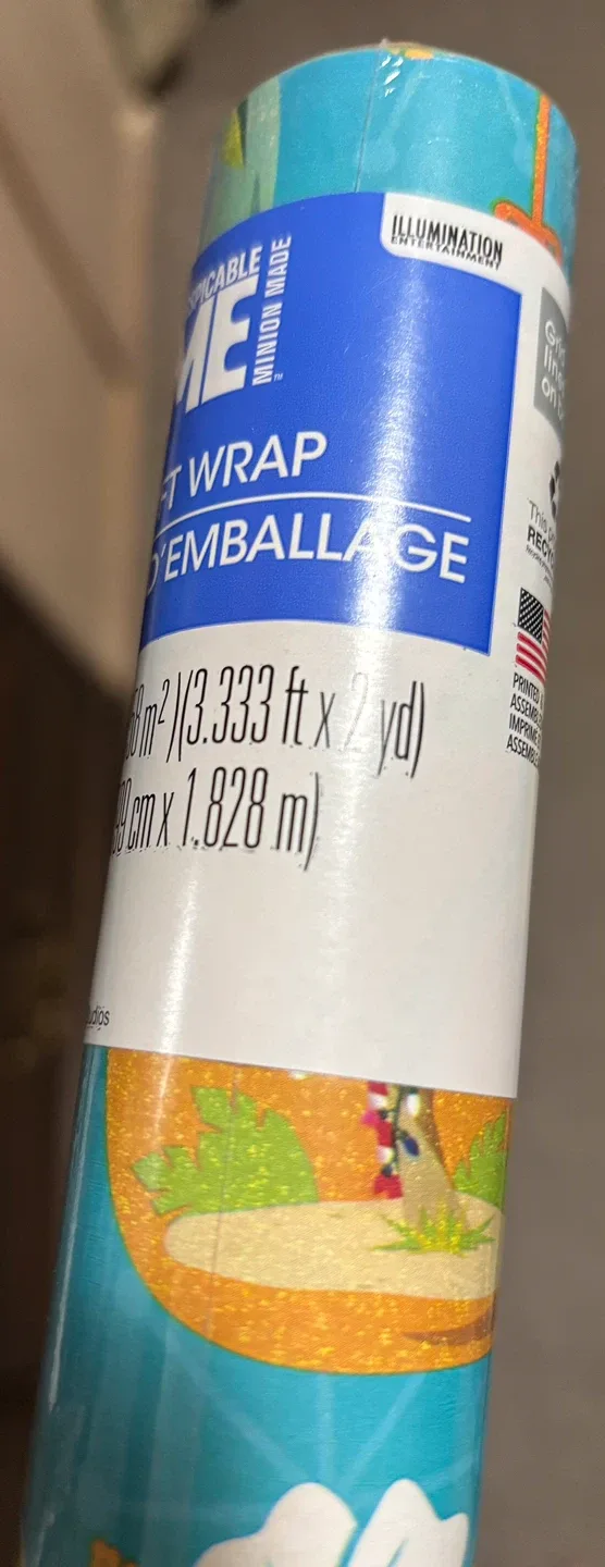 Despicable Me Minion Gift Wrap - 20 sq ft image indicator(4)