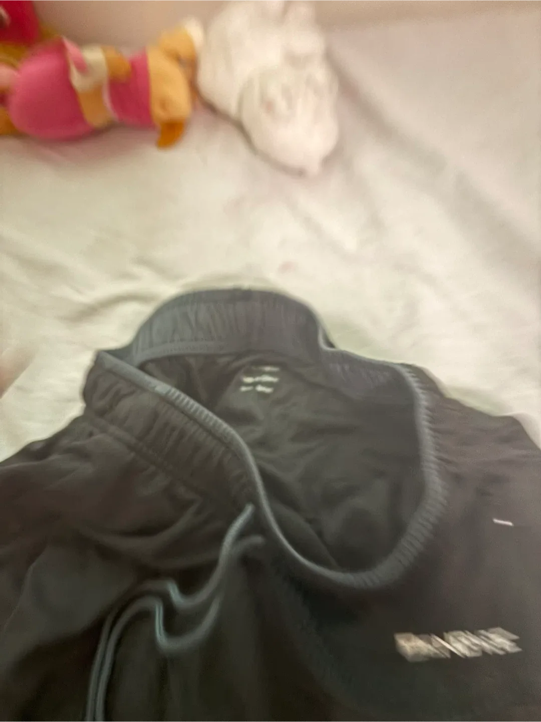 BENGER Black Sweatpants image indicator(2)