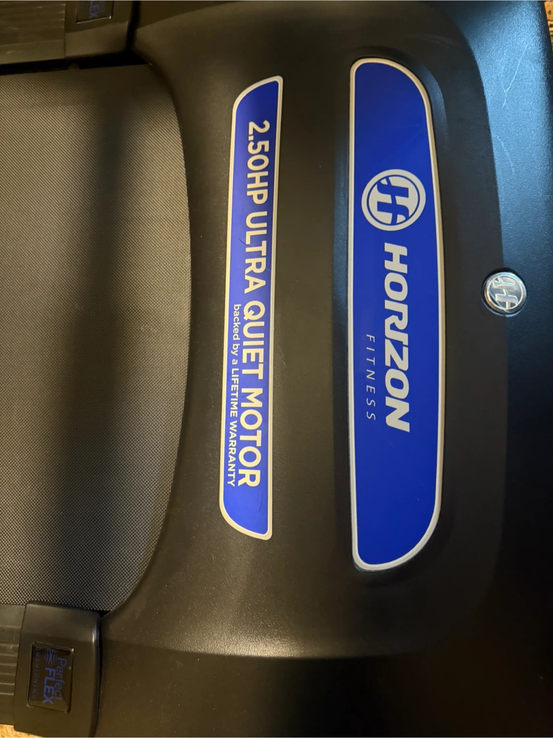 Horizon T101 Treadmill - 2.50HP Quiet Motor - photo 2