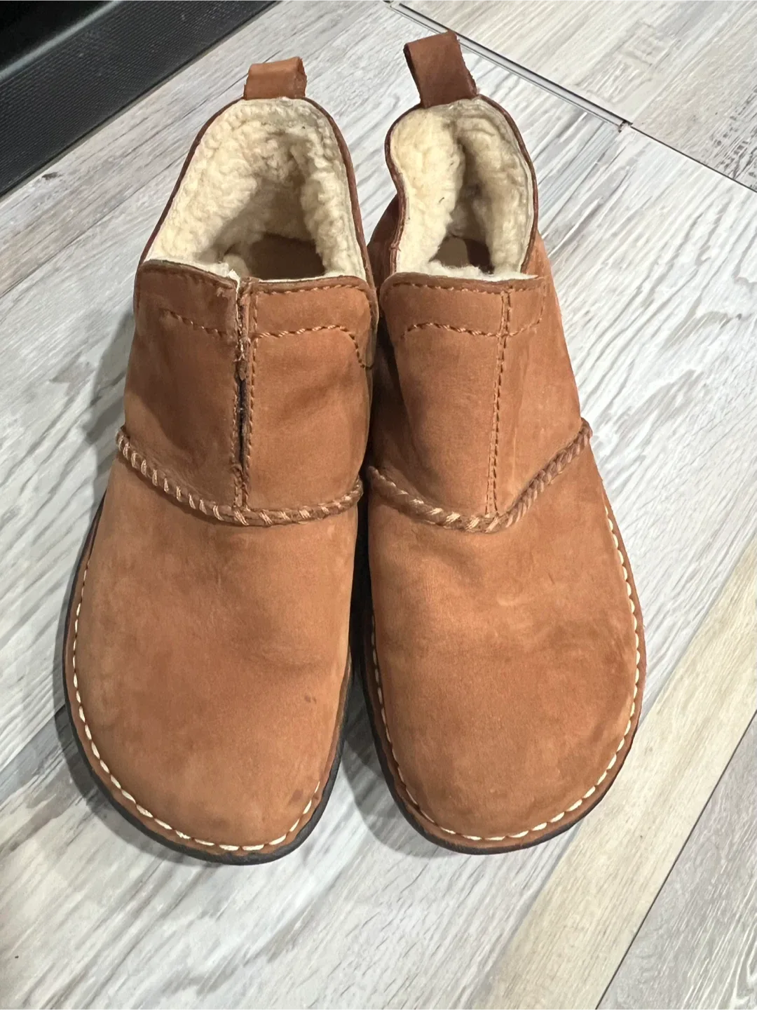 UGG Australia Brown Suede Leather Boots Size 6 image indicator(2)