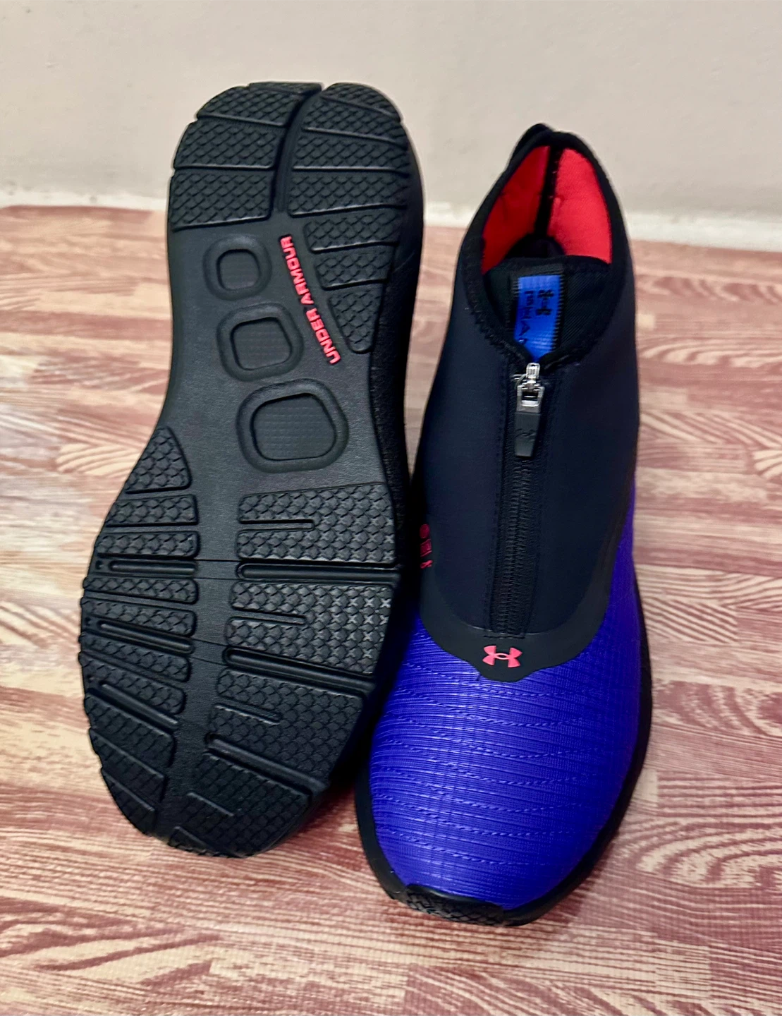 Under Armour 308475 Blue & Black Shoes - Size 10.5 - photo 3
