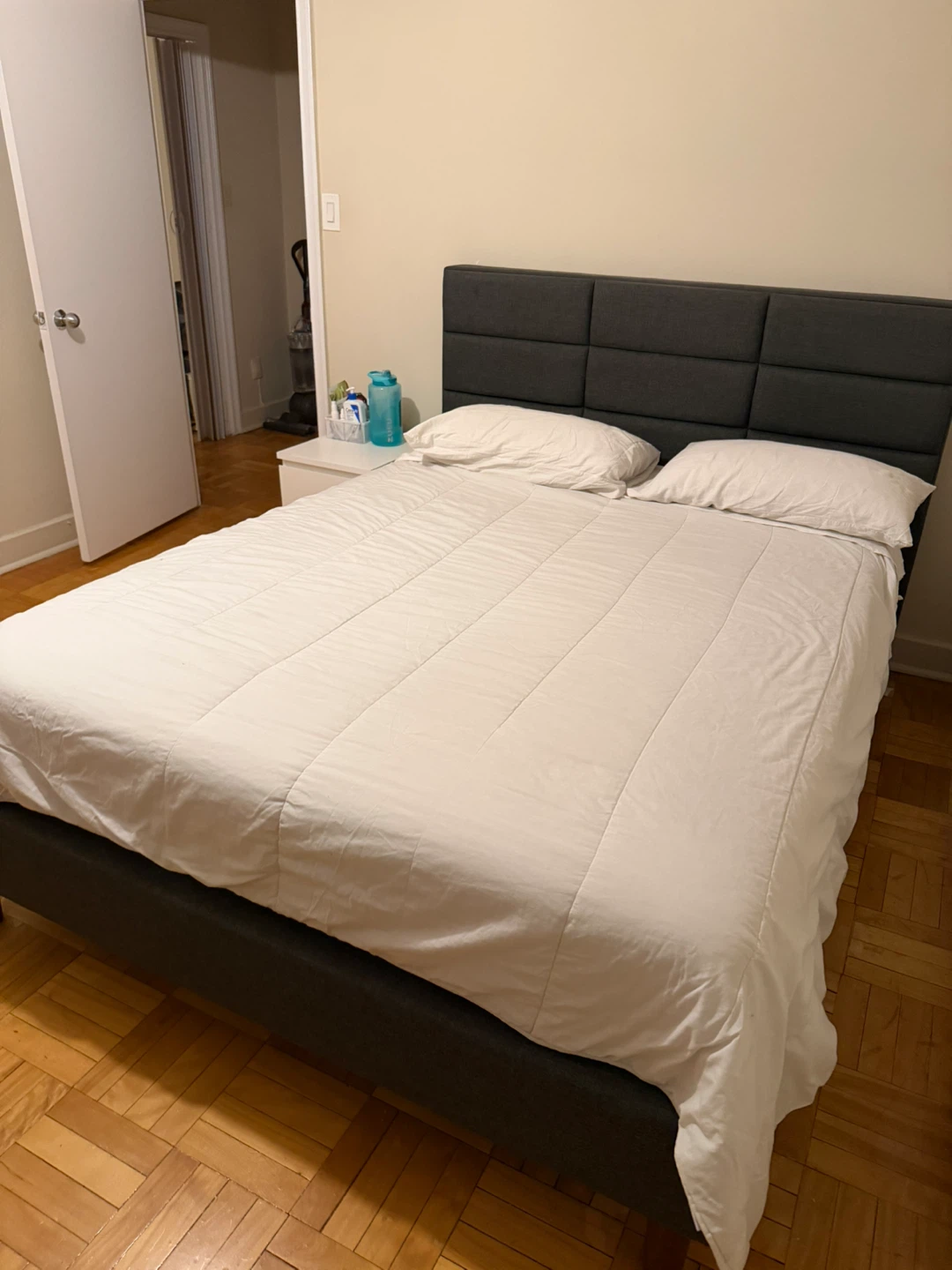 Queen Size Bed Frame with Headboard - photo 2