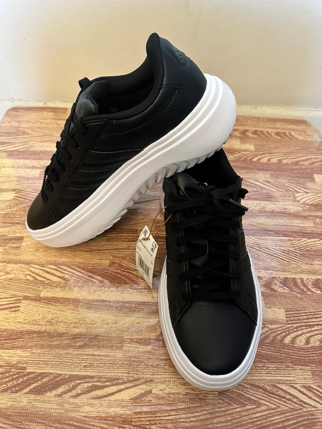 Adidas Grand Court Platform Women’s  - Size 11 - photo 4