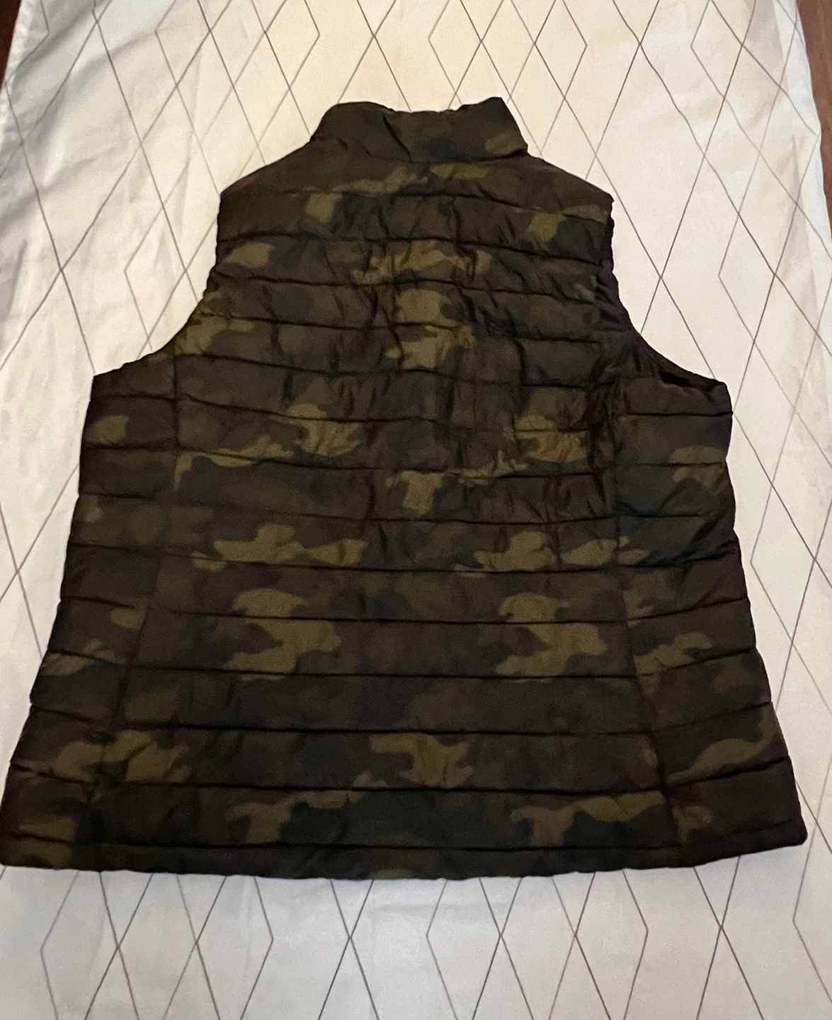 Old Navy Active Camo Puffer Vest - 2X