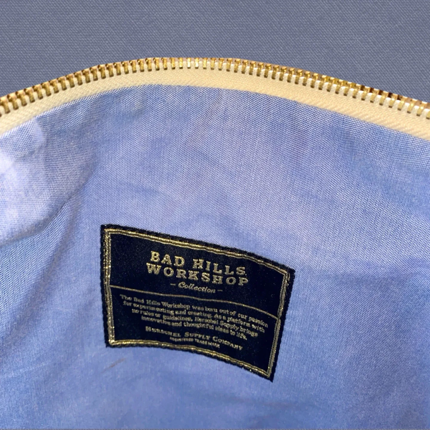 Herschel’s Supply Duffle Bag image indicator(7)