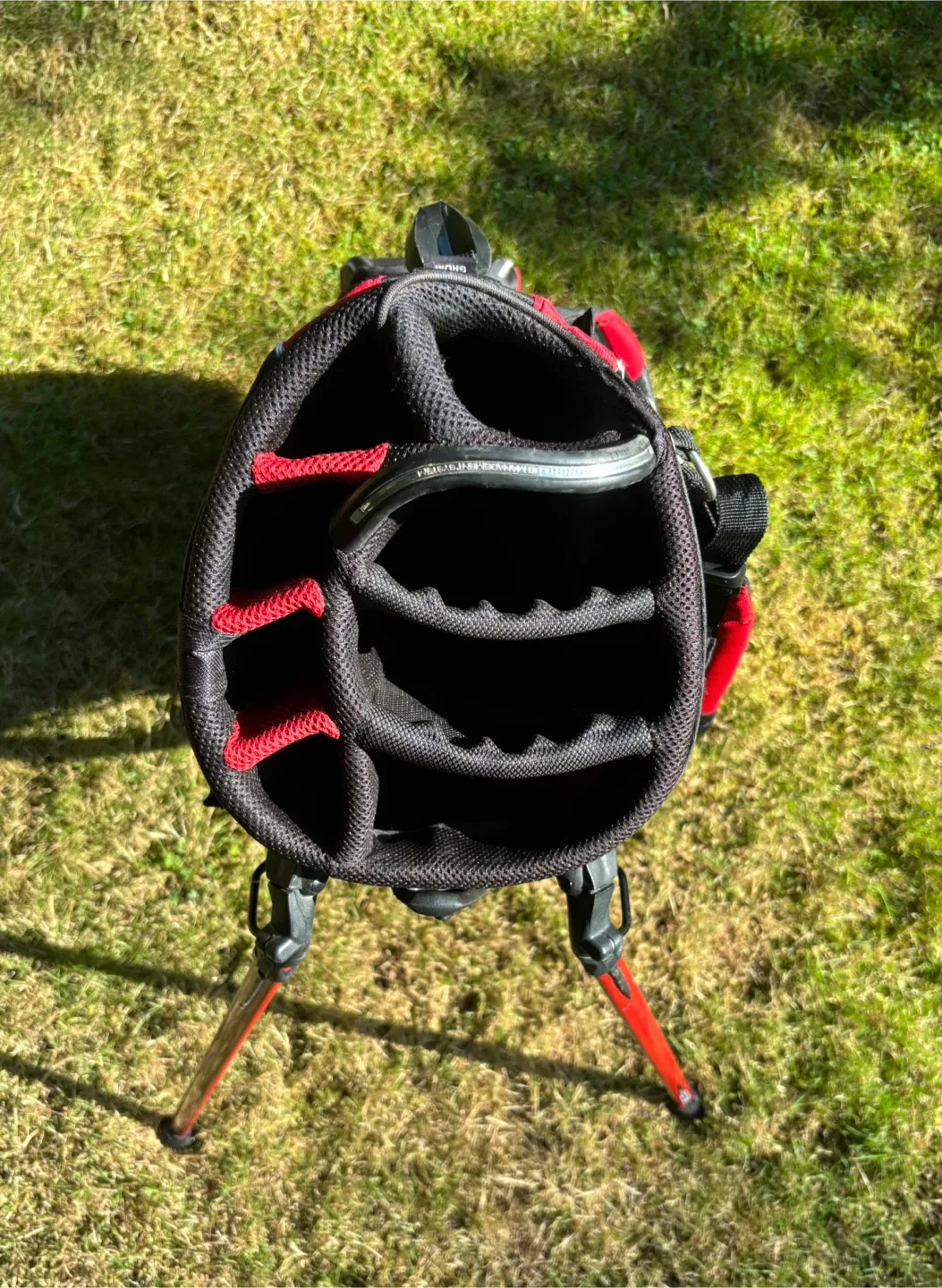 OGIO Black/Red Golf Stand Bag image indicator(3)