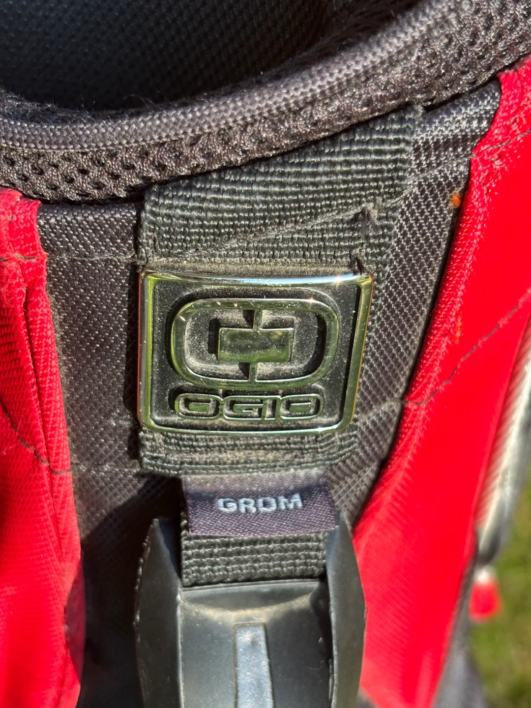 OGIO Black/Red Golf Stand Bag image indicator(6)