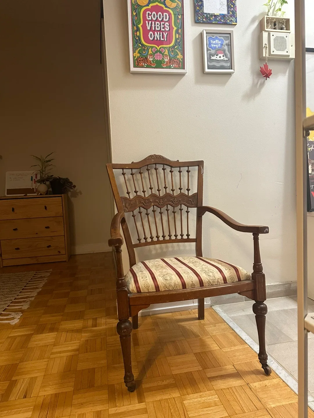 Vintage Armchair with Striped Cushion image indicator(2)