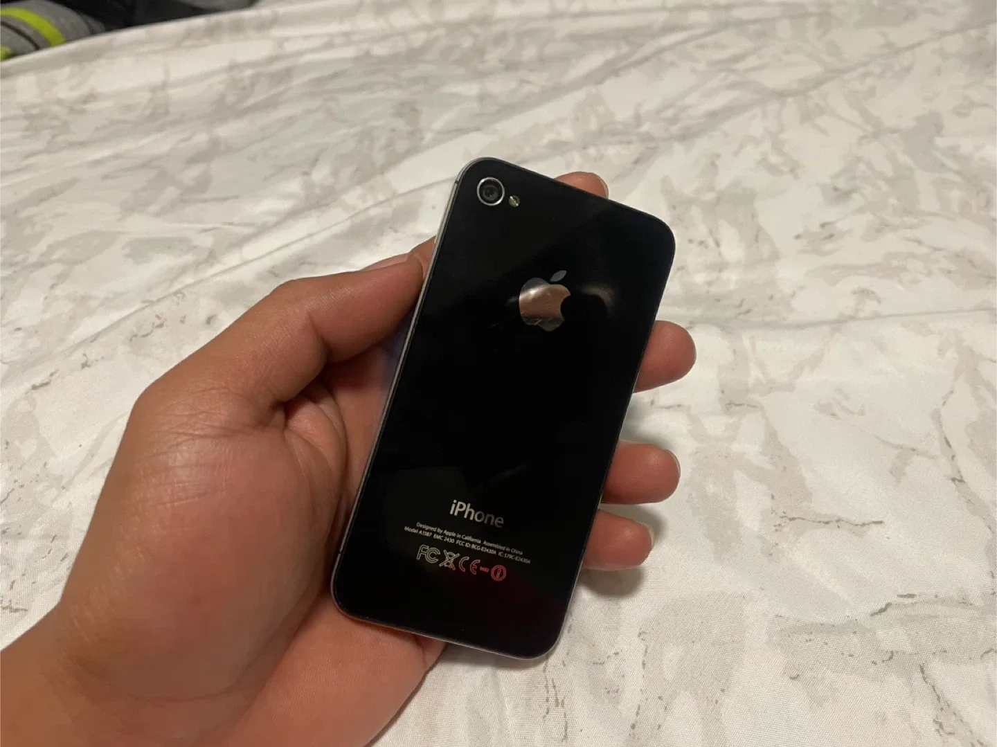 Apple iPhone 4S - Black image indicator(3)