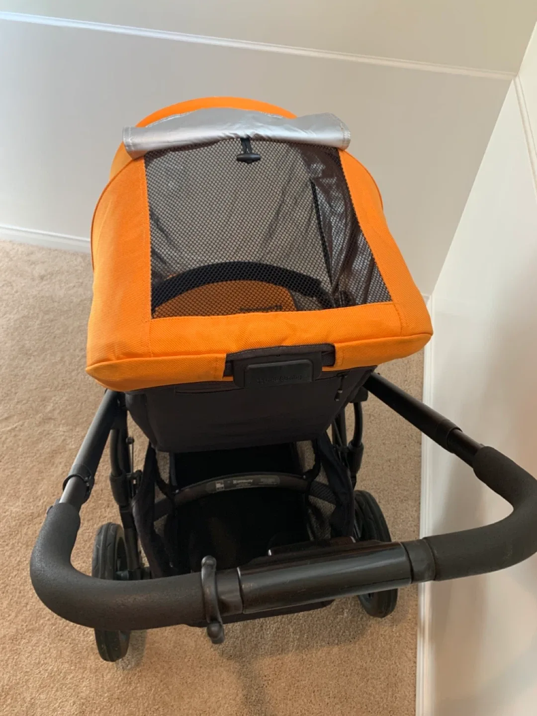 Uppababy VISTA Stroller with Bassinet - Great Condition image indicator(5)