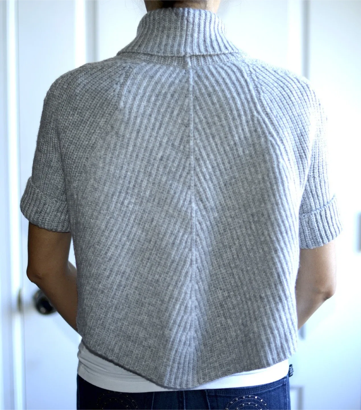 BCBGMAXAZRIA Grey Knit Bolero Shrug image indicator(6)