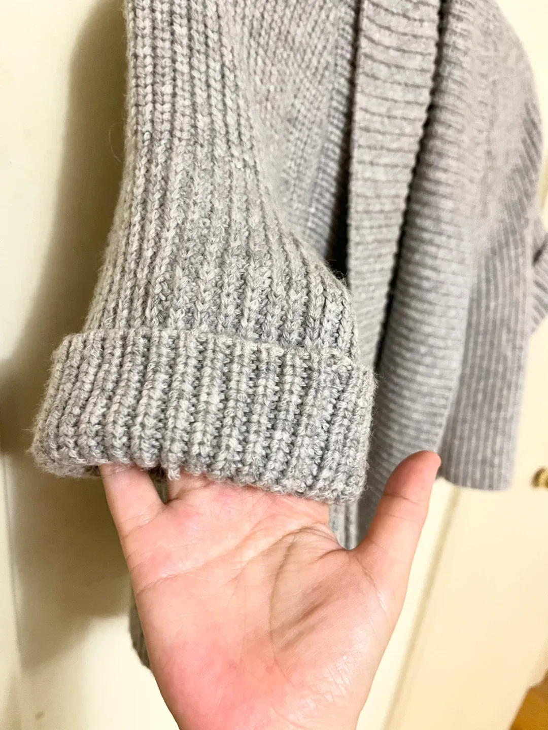 BCBGMAXAZRIA Grey Knit Bolero Shrug image indicator(8)