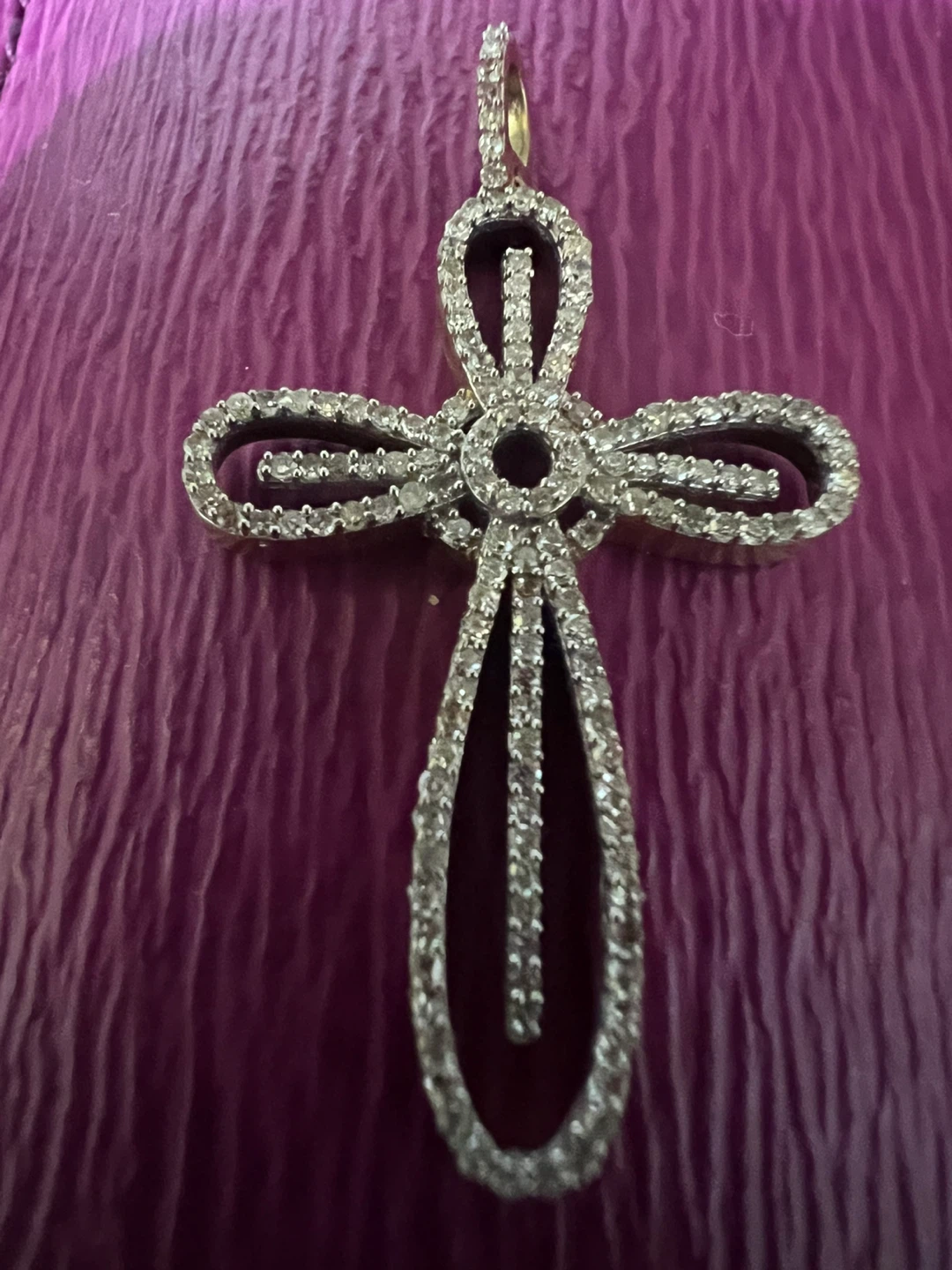 10 k Diamond Cross Pendant - photo 2