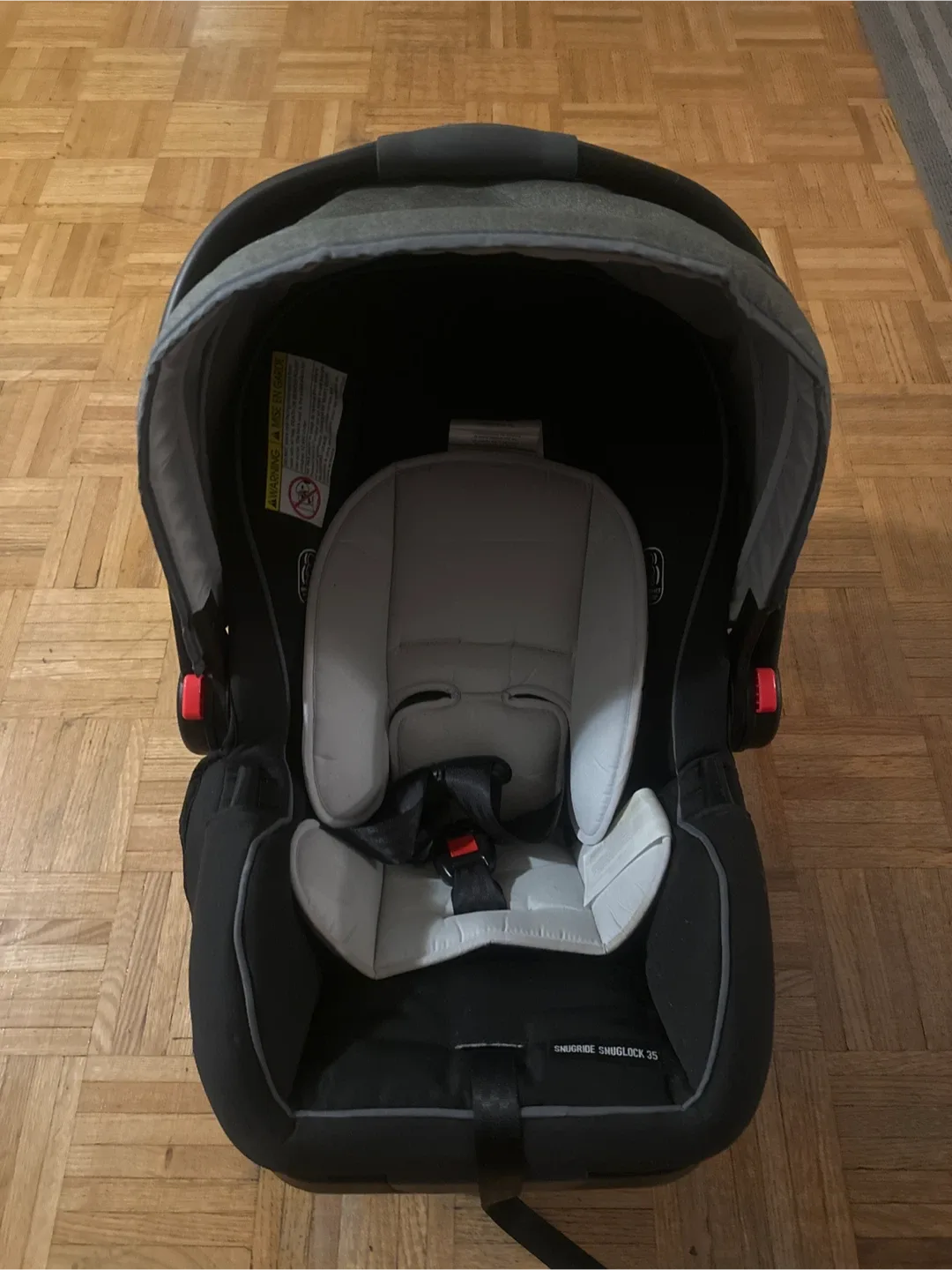 Graco SnugRide SnugLock 35 Infant Car Seat image indicator(2)