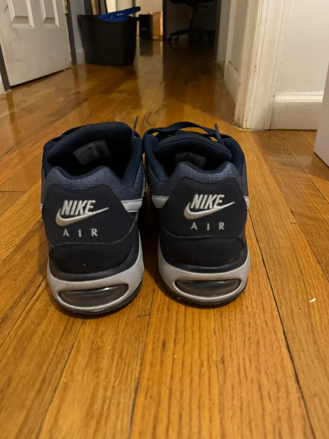 Nike Air Max Command Men's Sneakers image indicator(3)