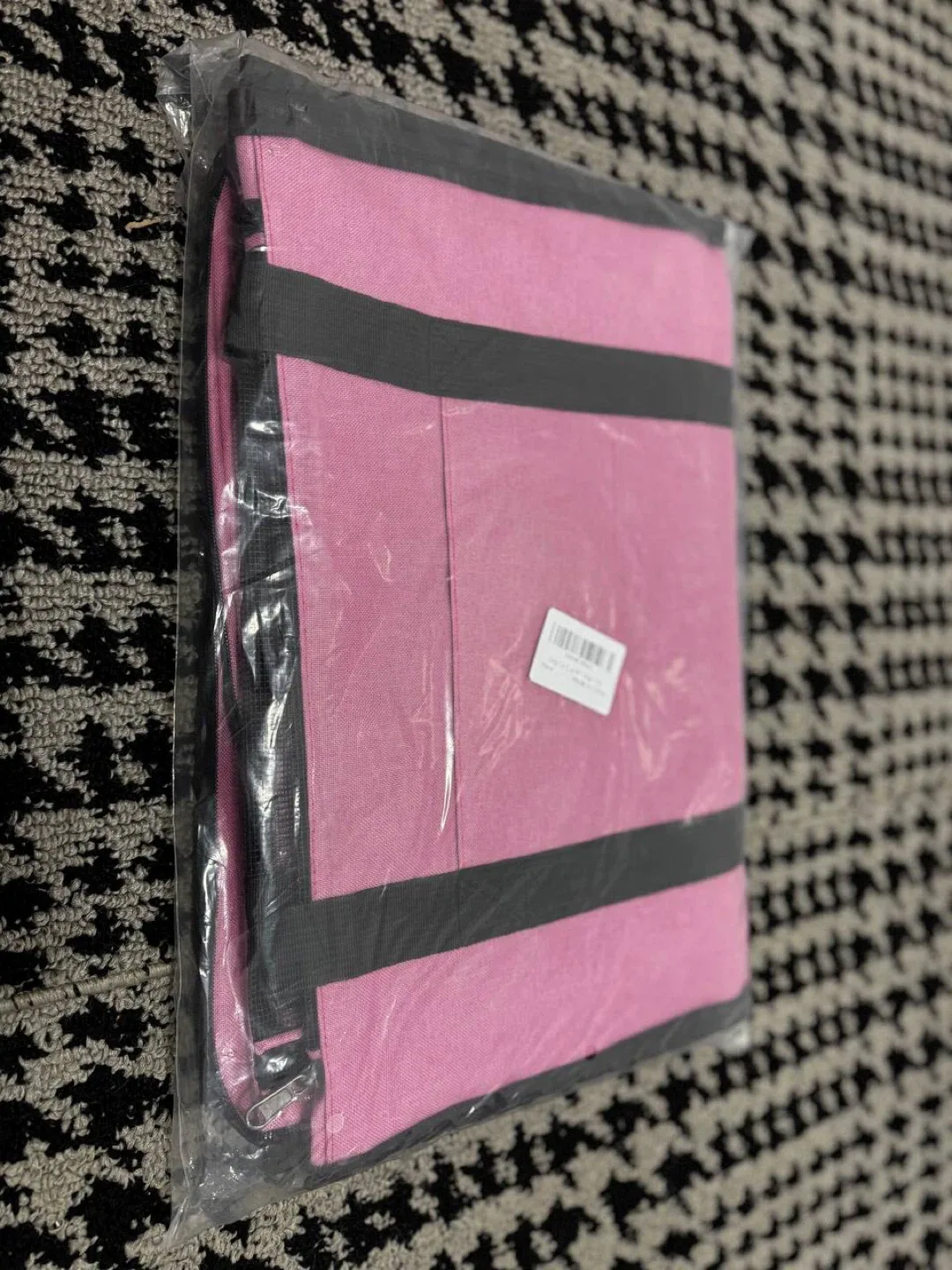 Mile High Life Pet Carrier – Large Size, Pink 💖 image indicator(4)