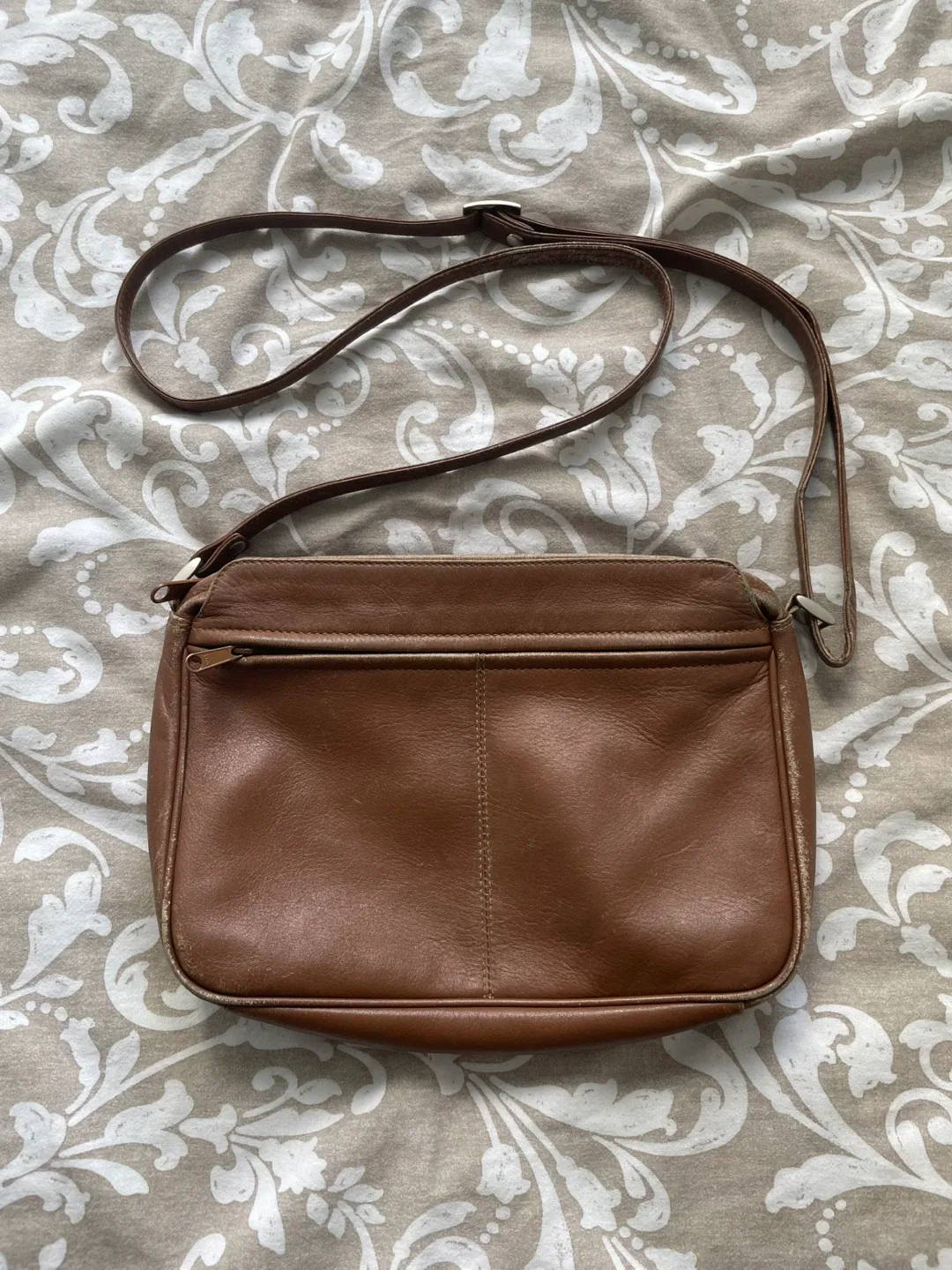 Derek Alexander Brown Leather Crossbody Bag image indicator(3)