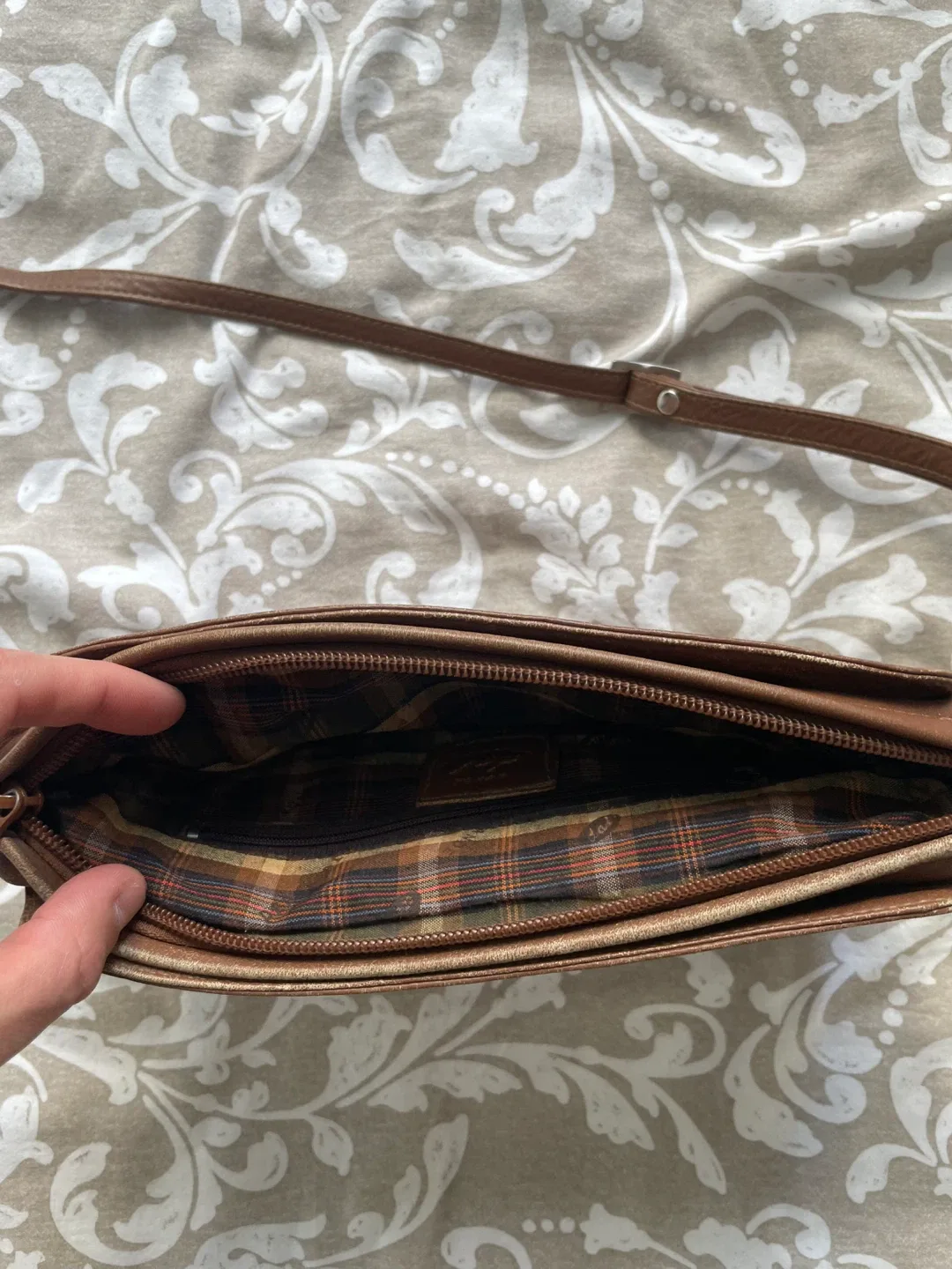 Derek Alexander Brown Leather Crossbody Bag image indicator(6)