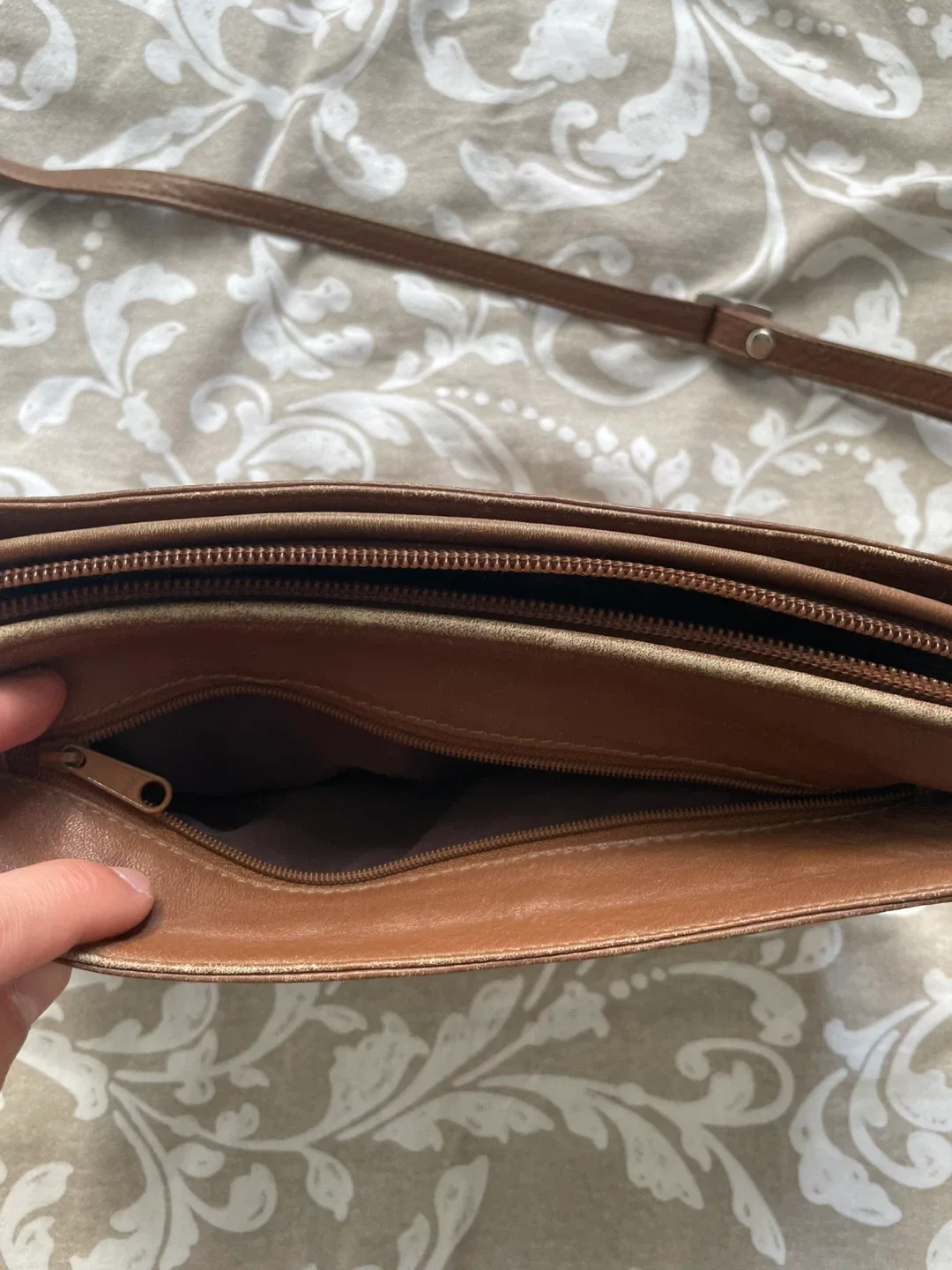 Derek Alexander Brown Leather Crossbody Bag image indicator(7)