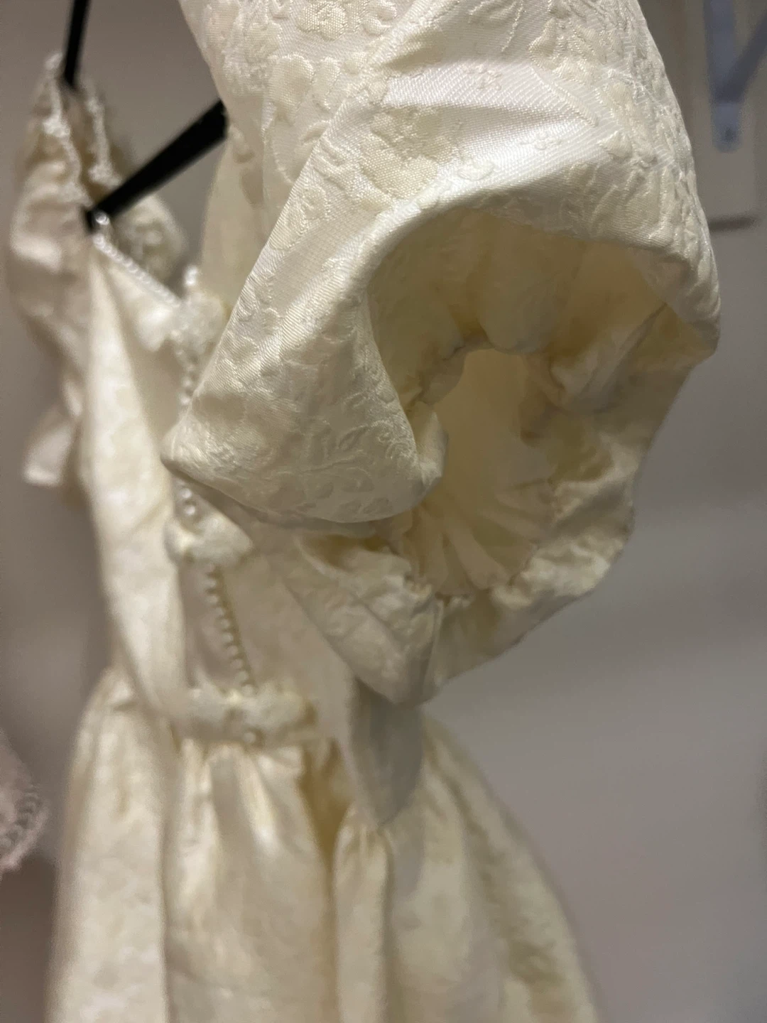 Cream Floral Pearl Dress - photo 4