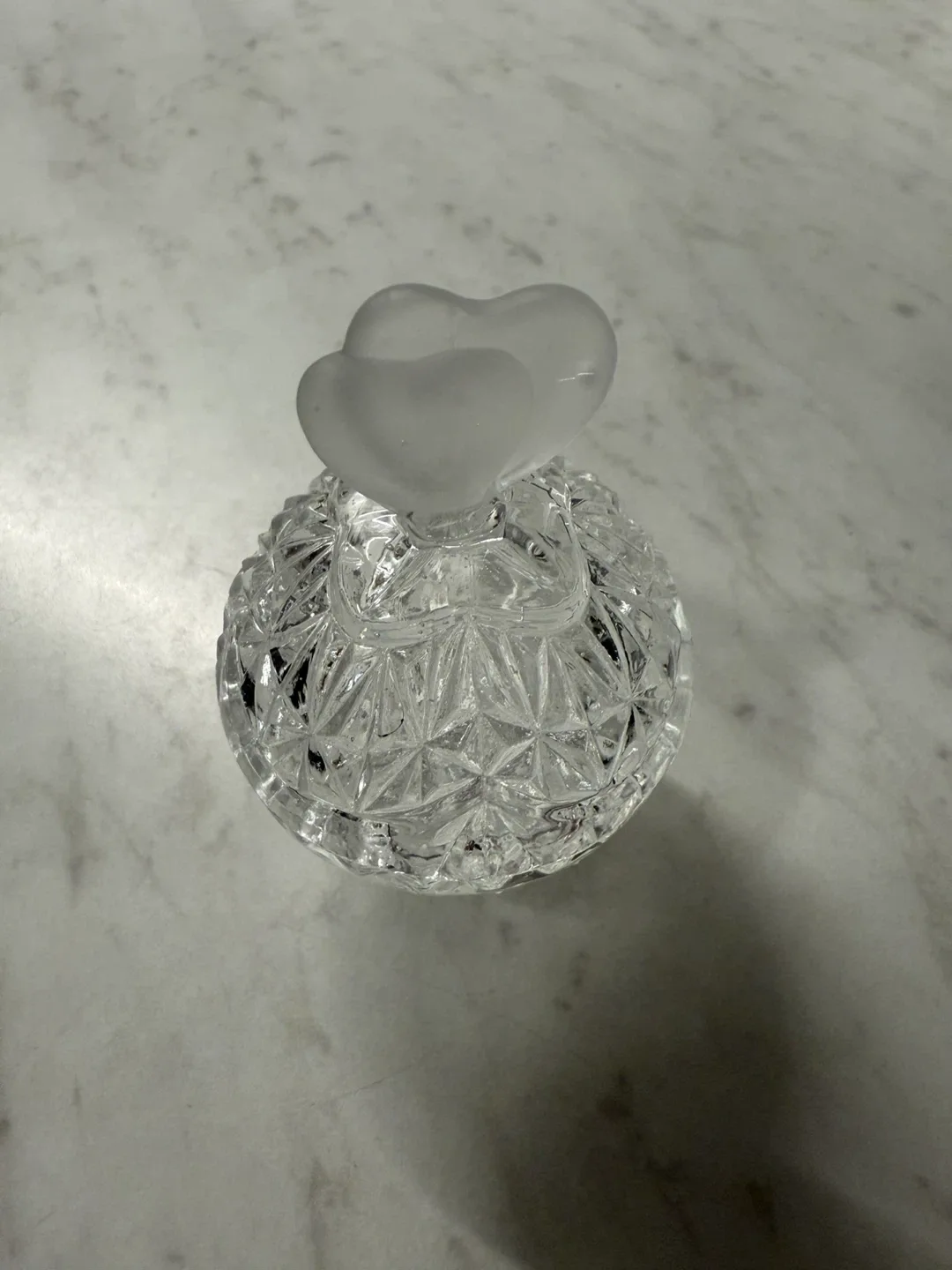 Crystal Trinket Dish with Heart Lid thumbnail