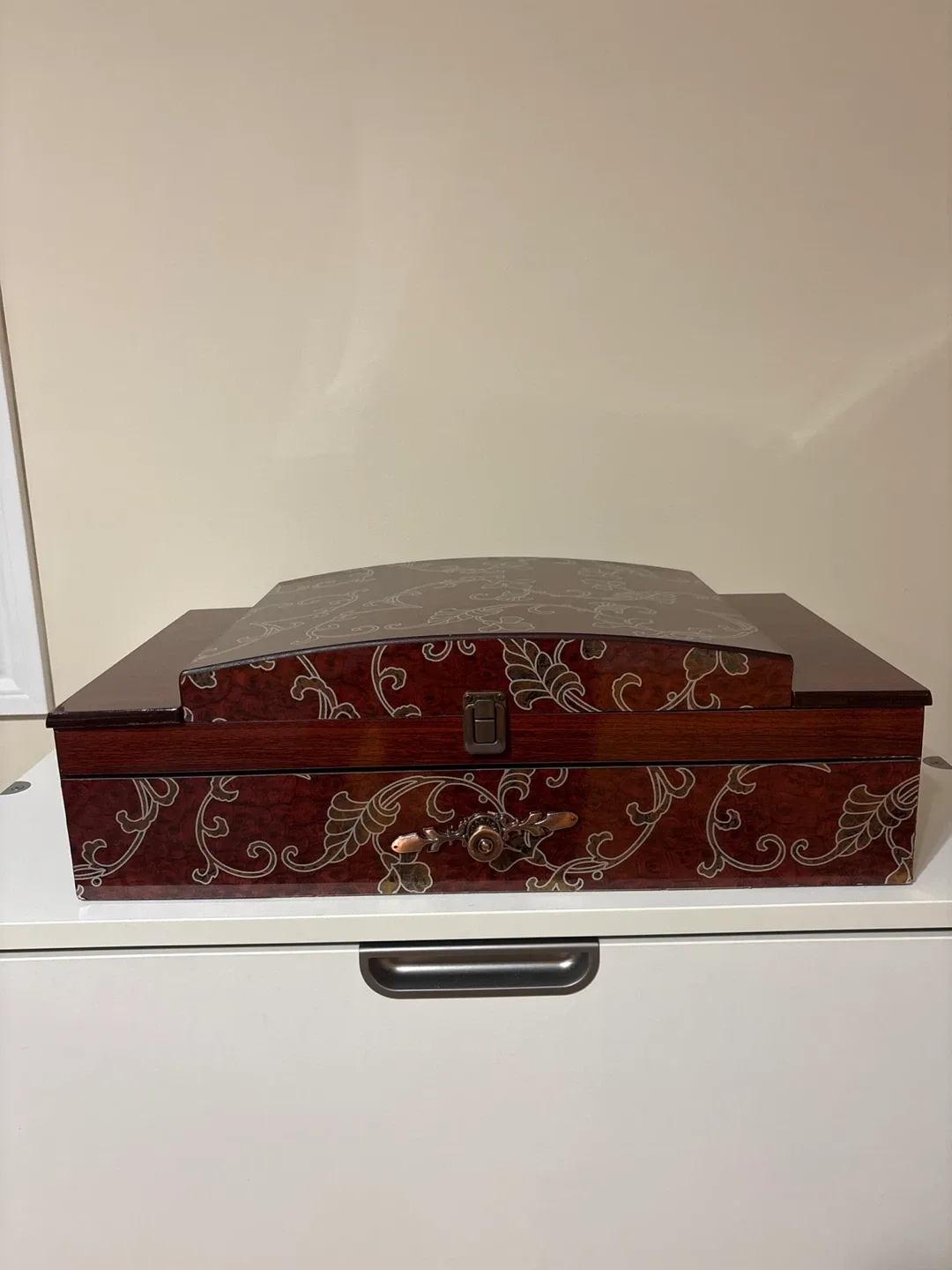 Hoffburg Jewelry Box