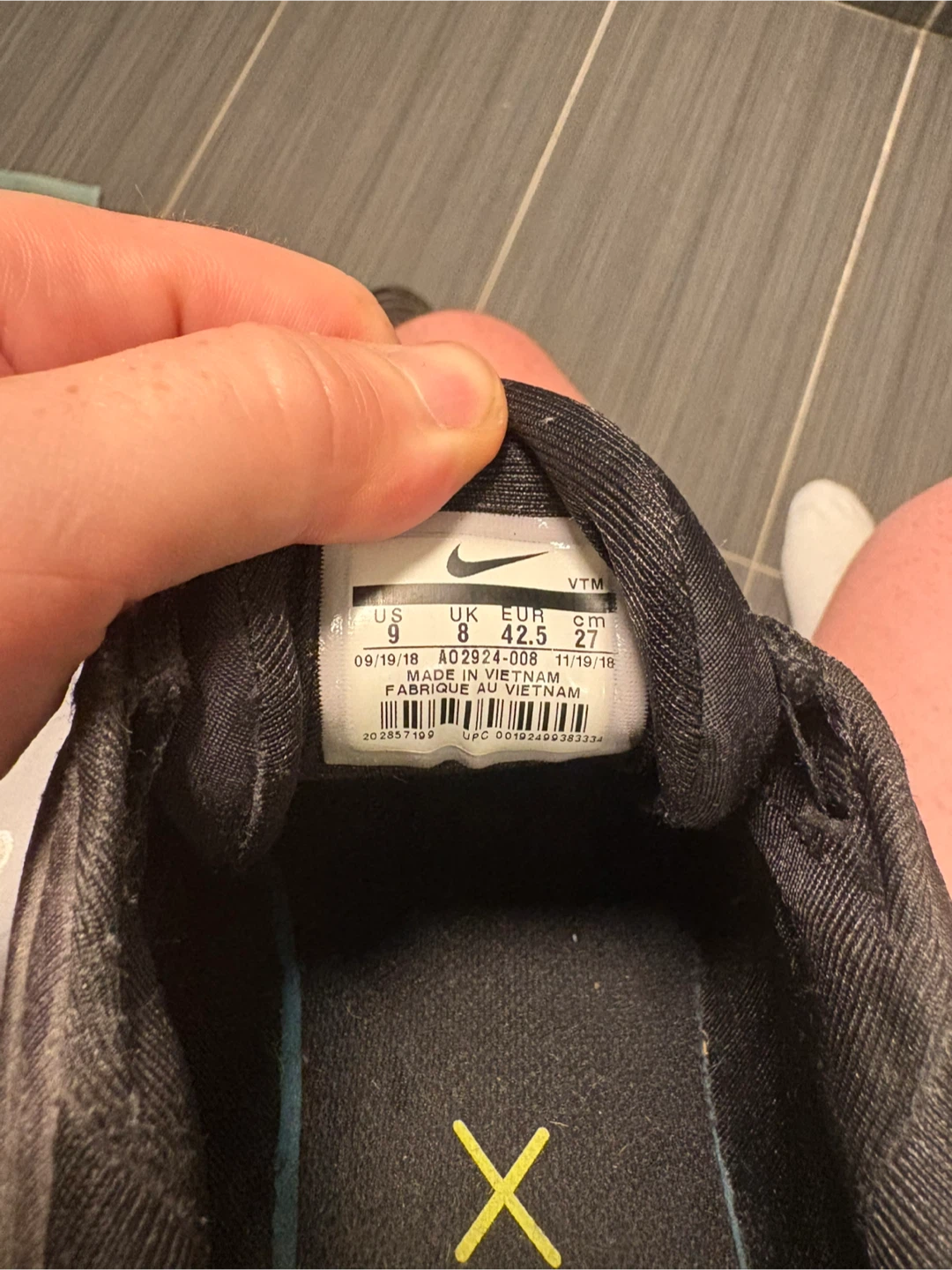 Nike Air Max 720, US 9 - photo 2