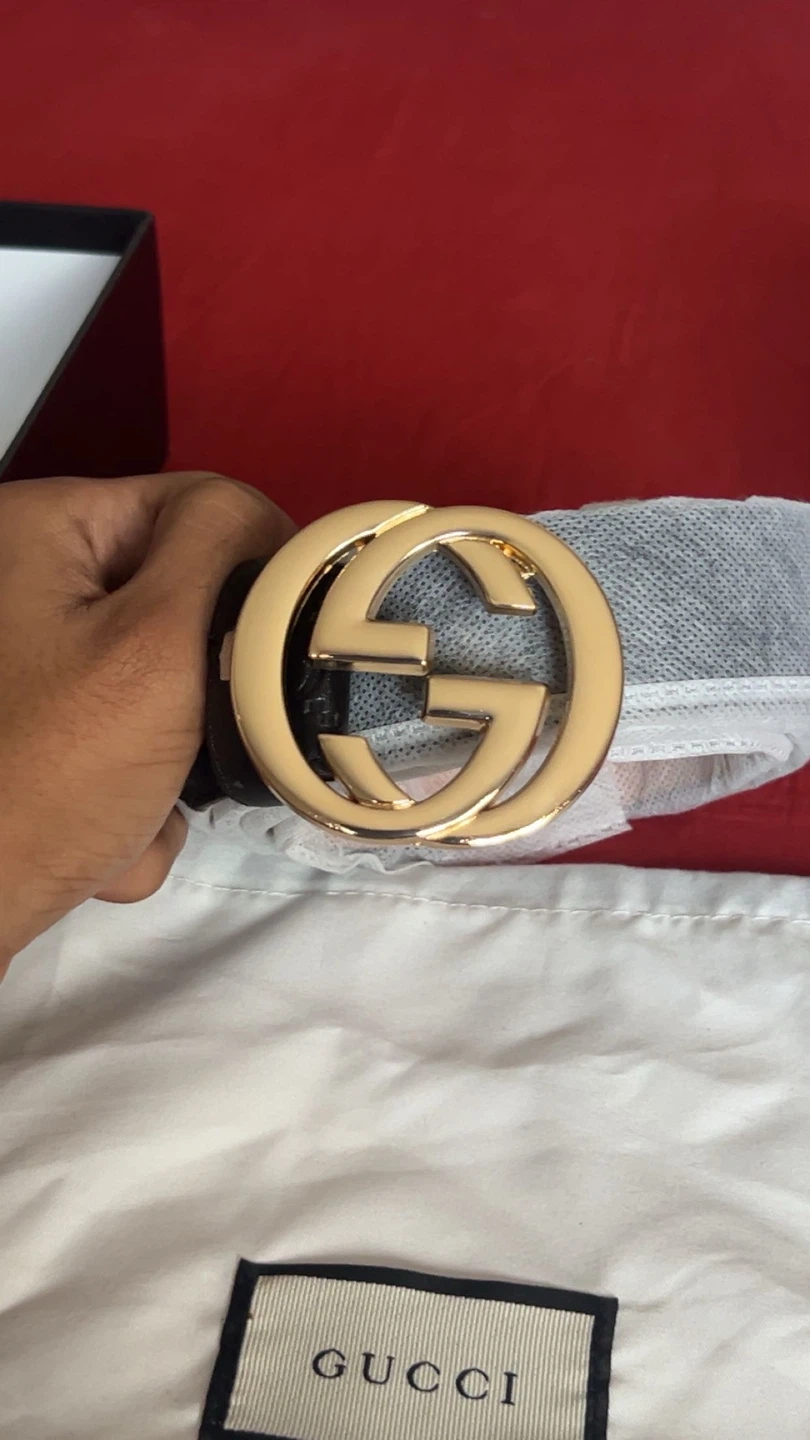 Gucci Black Leather Belt with Gold Buckle - photo 3