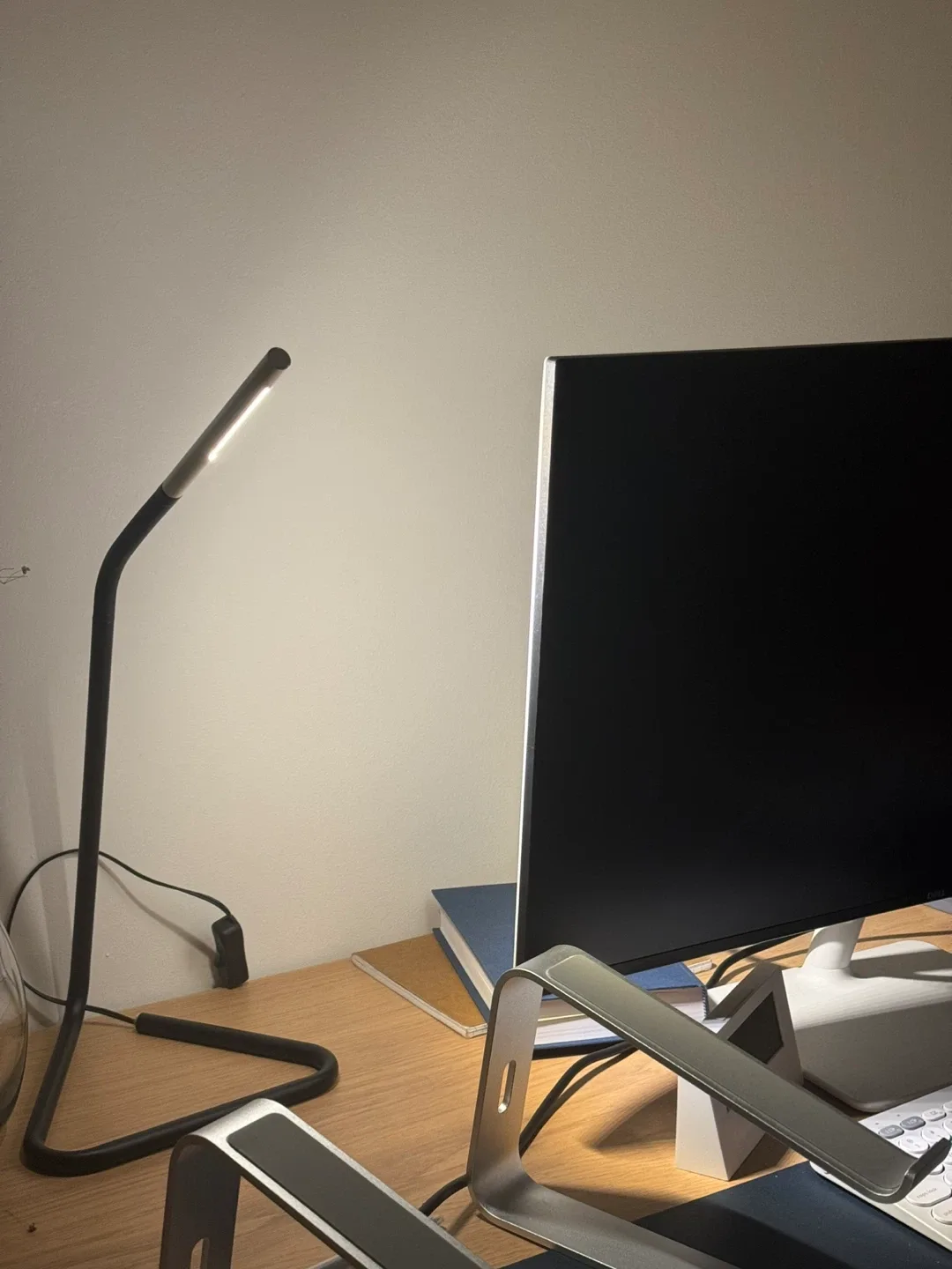 IKEA LED Desk Lamp - Black image indicator(2)