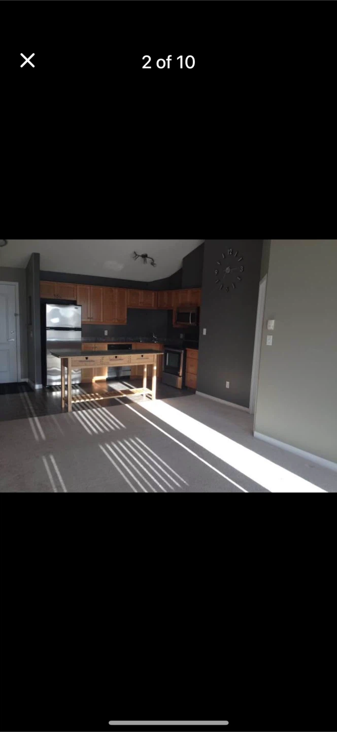 Top floor 2 bedroom 2 bathroom condo - Hamptons - photo 2