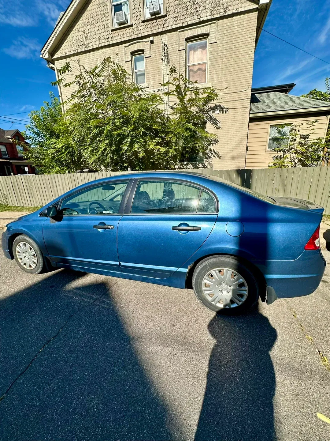 Honda Civic, Blue Sedan image indicator(2)