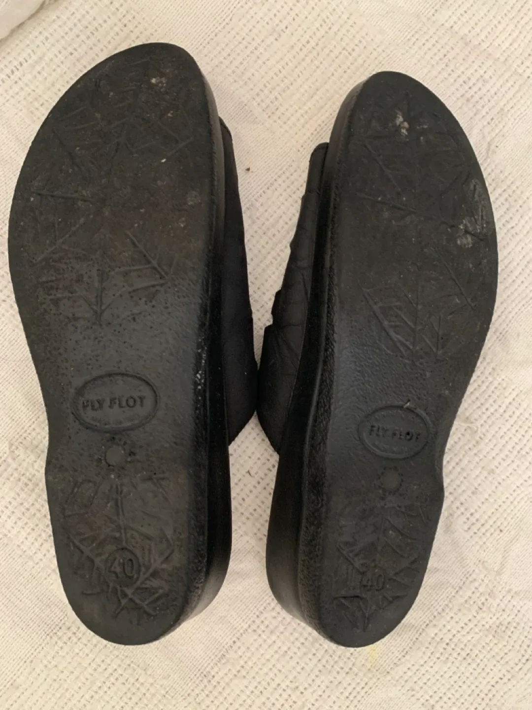 Fly Flot Black Leather Sandals - Size 40 Moving sale Negotiable image indicator(5)