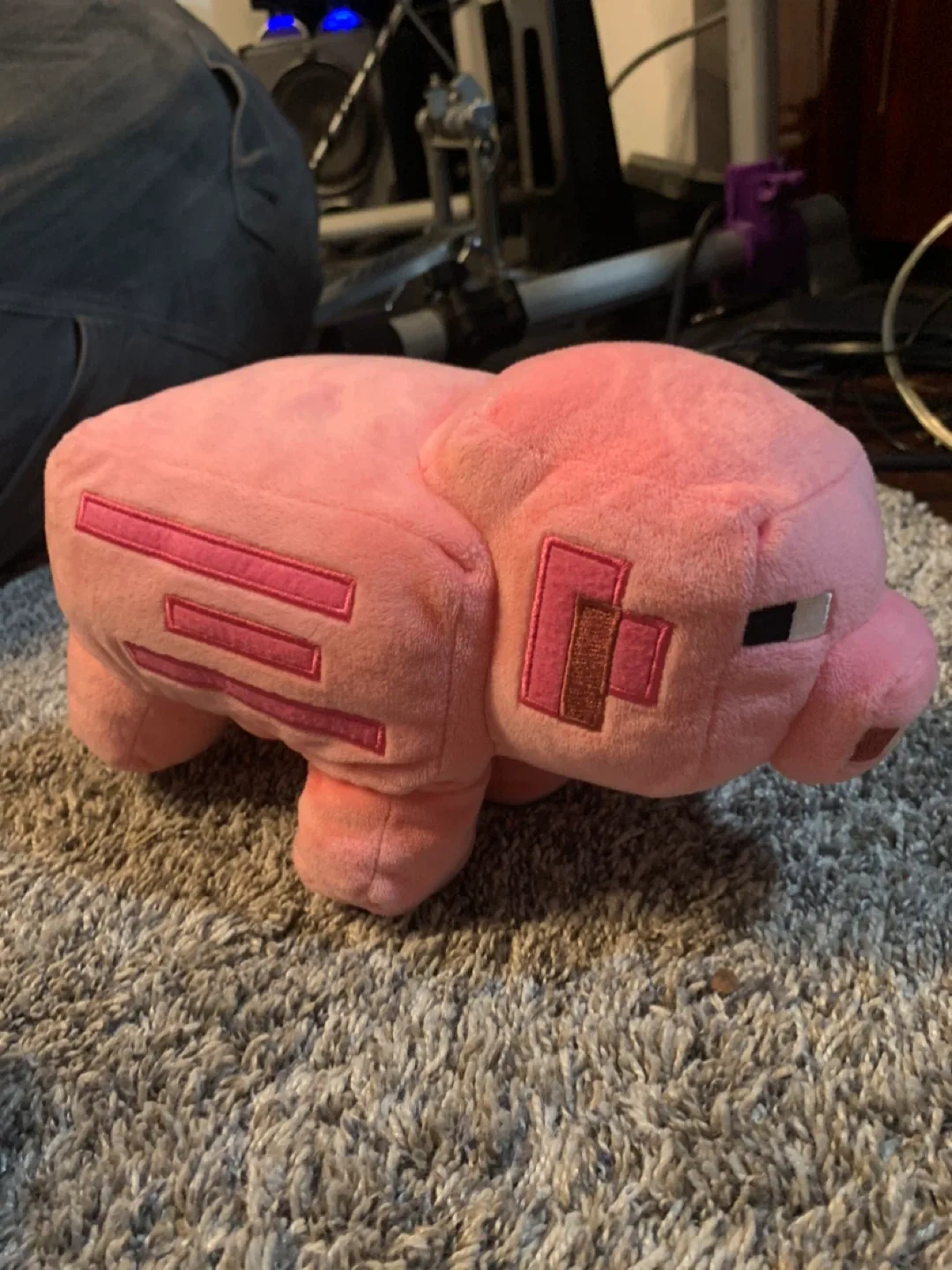 Minecraft Pig Plush - Great Condition! image indicator(3)