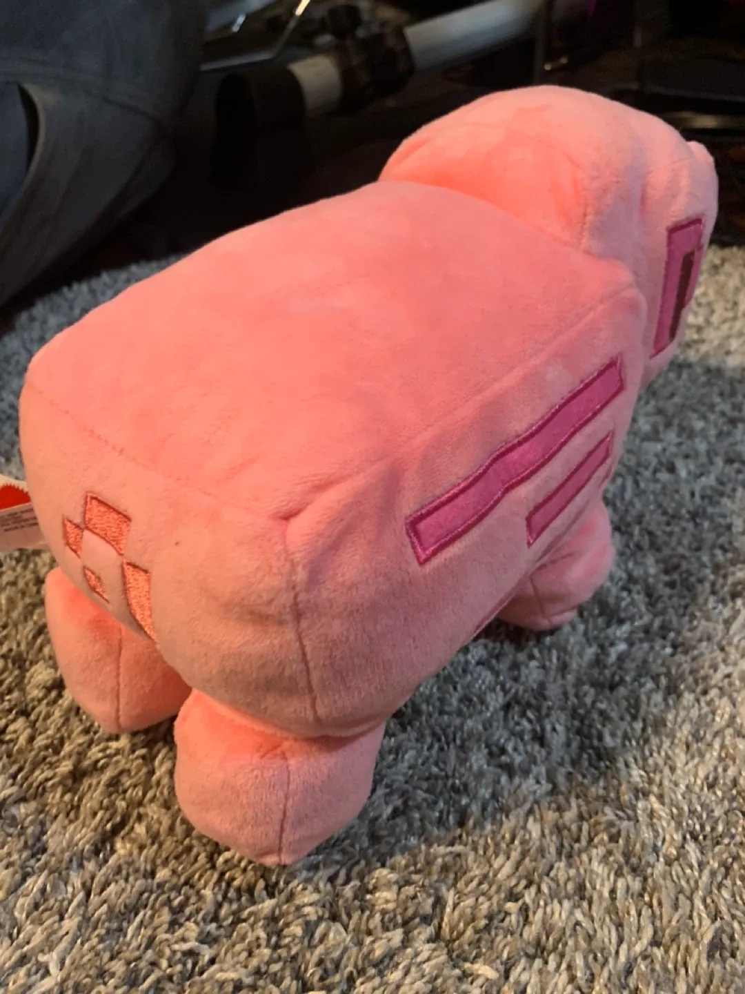 Minecraft Pig Plush - Great Condition! image indicator(4)