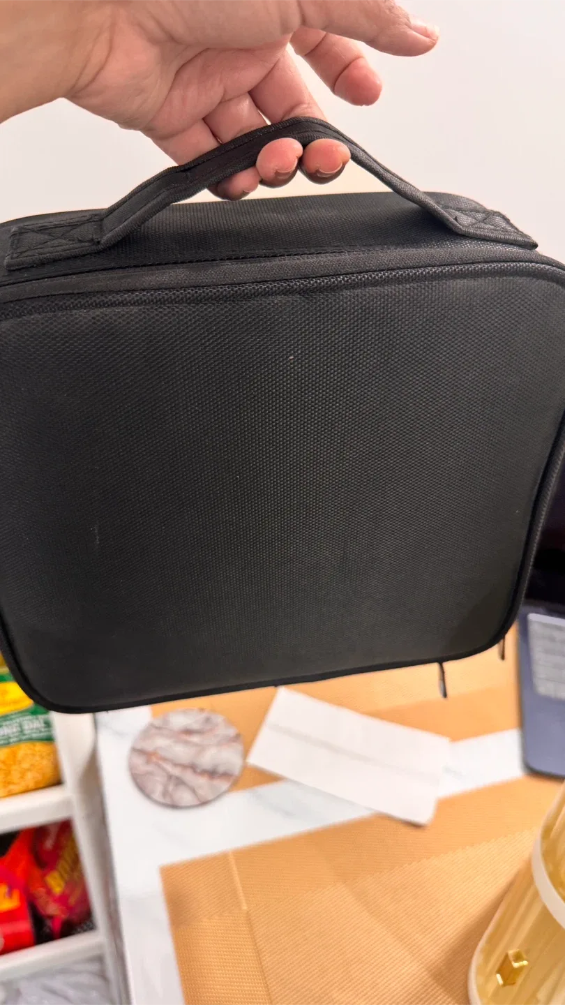 Black Makeup Organizer Case image indicator(2)