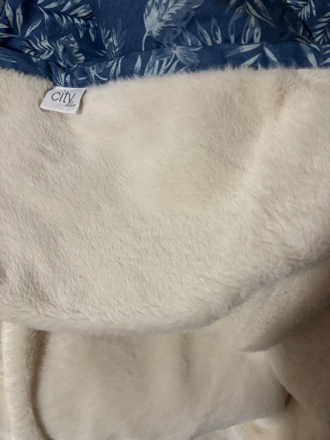 City Chic Blue Floral Blanket image indicator(3)