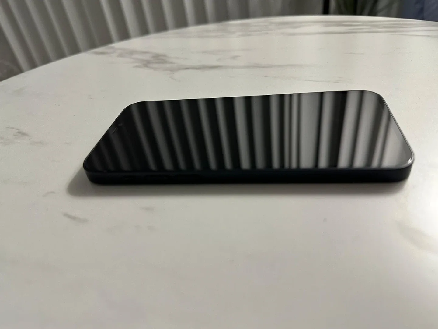 Black iPhone 12 64gb (slightly negotiable) image indicator(6)