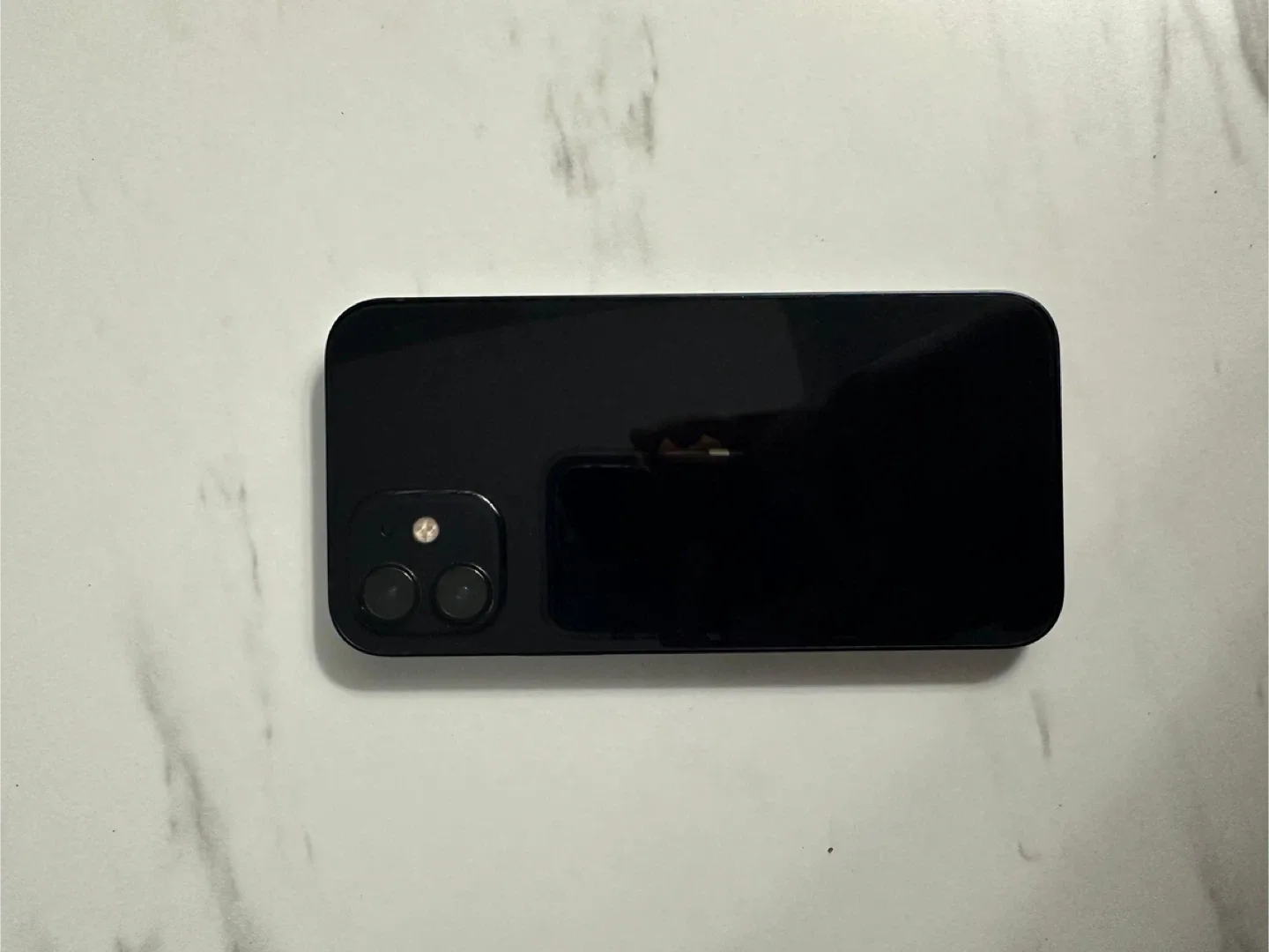 Black iPhone 12 64gb (slightly negotiable) image indicator(2)