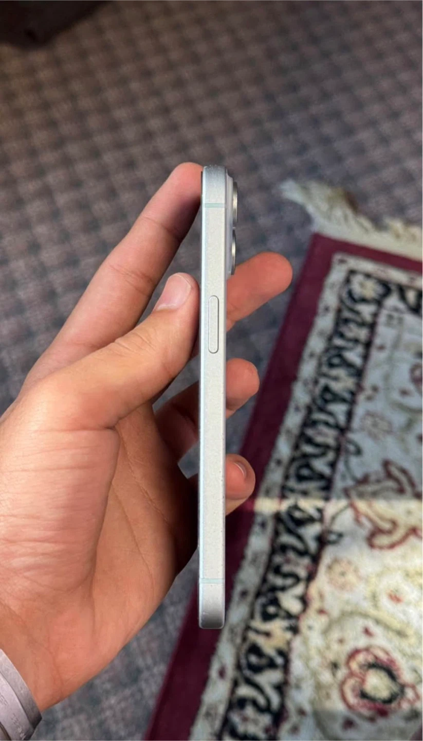 Apple iPhone 15- blue - photo 2
