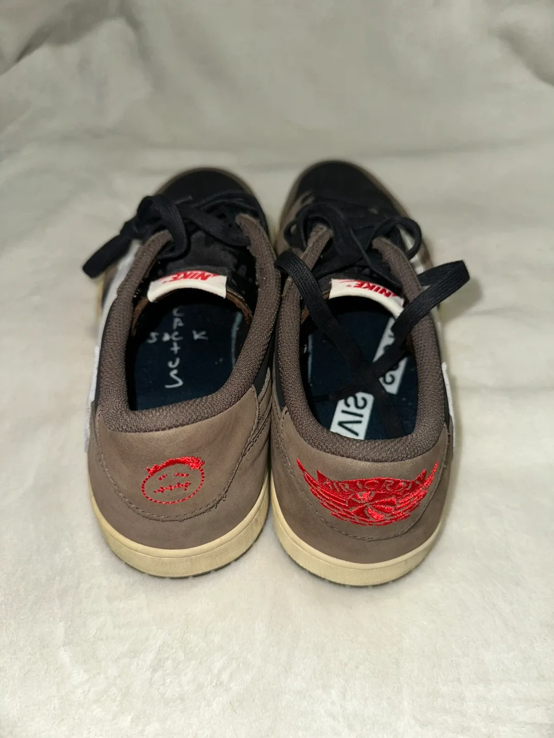 Nike Air Jordan 1 Low Travis Scott image indicator(4)