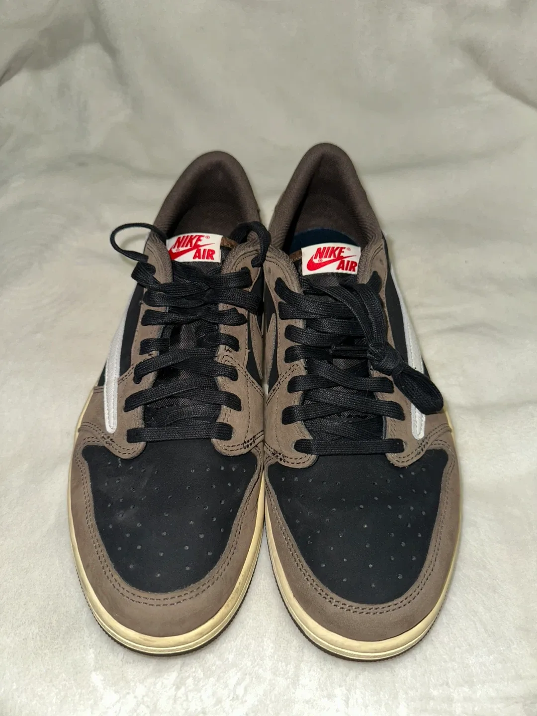 Nike Air Jordan 1 Low Travis Scott image indicator(3)