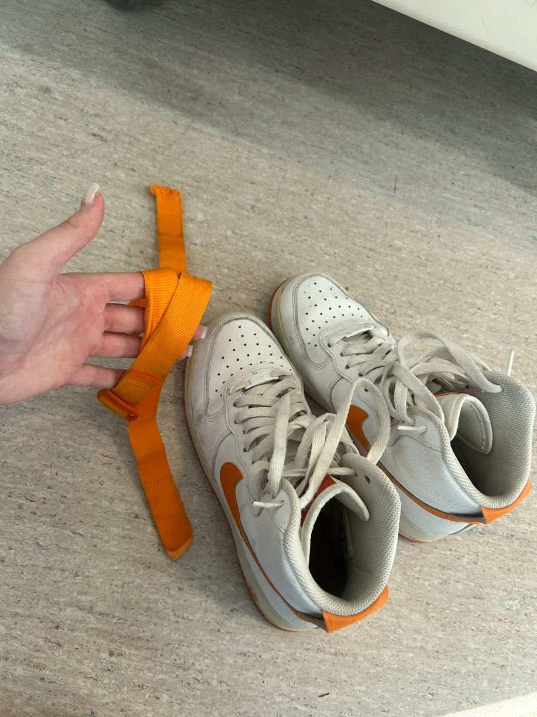 Nike Air Force 1 High '07 Shoes - Size 8 image indicator(3)