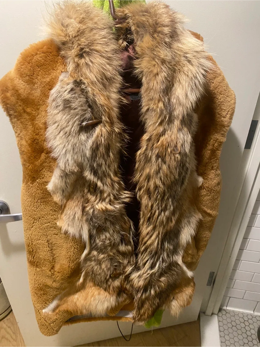 Silver Fox and Sherlyn image indicator(3)