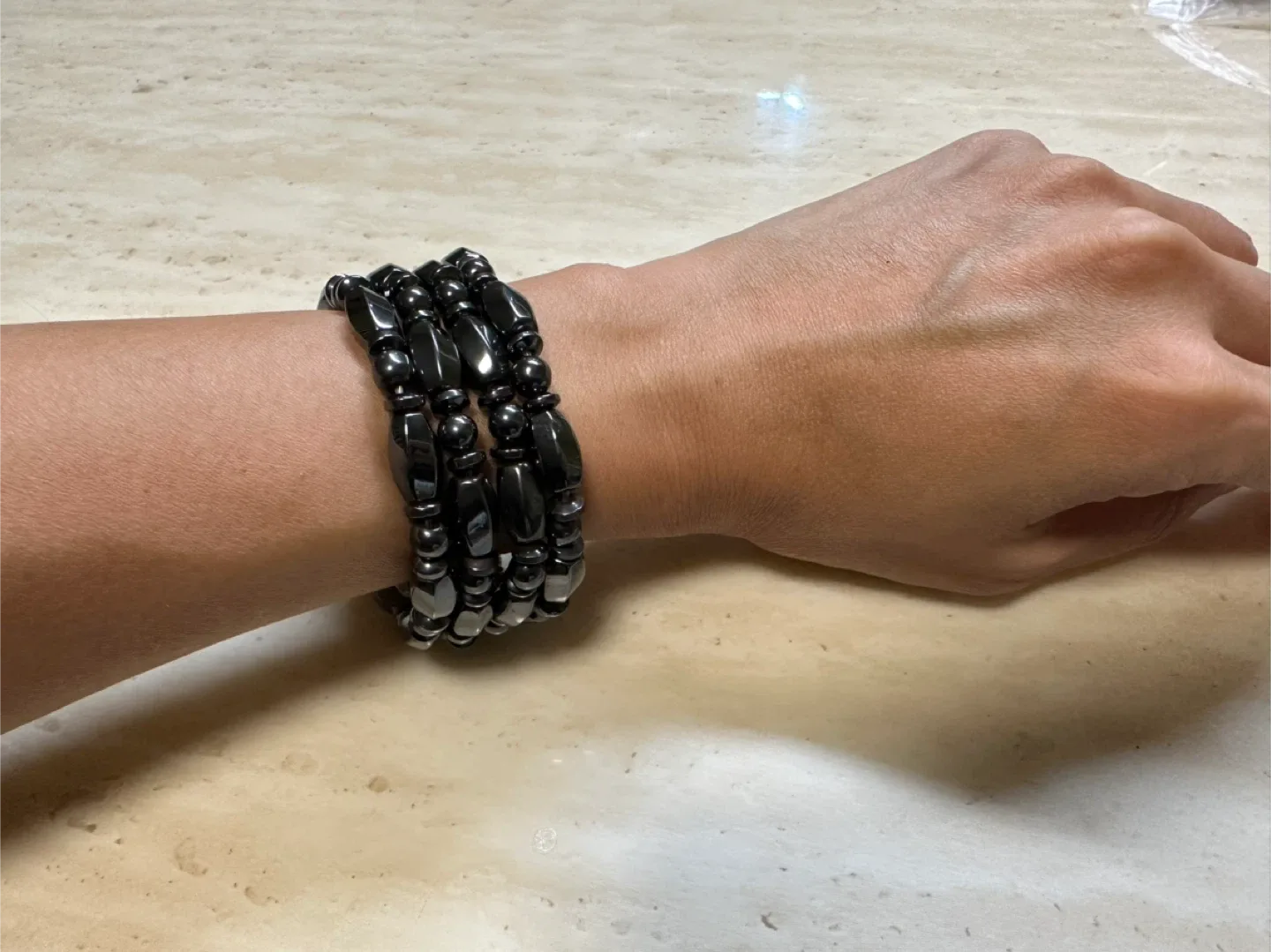 Magnetic Hematite Bracelet - Set of 4 image indicator(2)