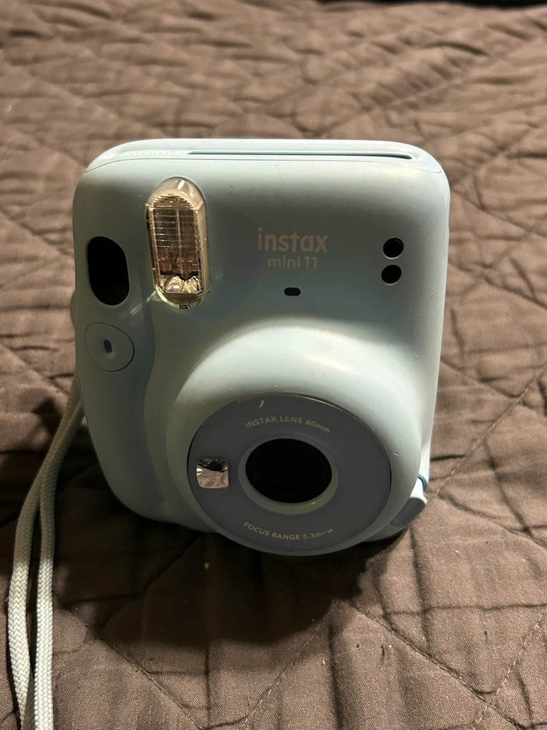 FujiFilm Instax mini 11 - Baby Blue. Comes with 2 Films image indicator(3)