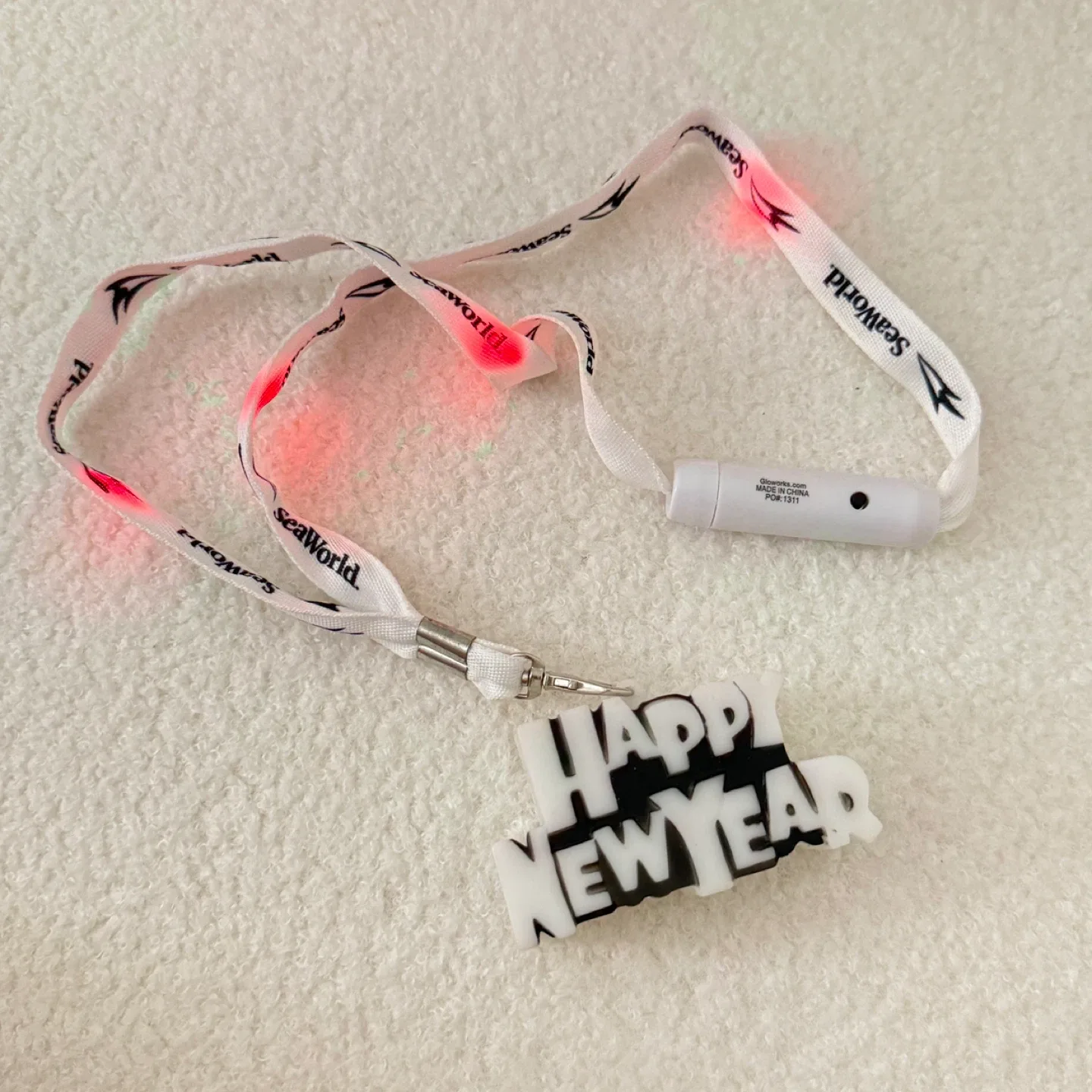SeaWorld Happy New Year Light-Up Necklace image indicator(2)