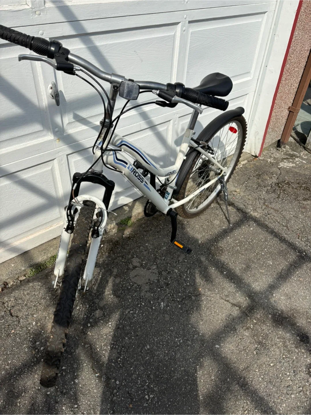 Ross Verve Bike - White image indicator(2)