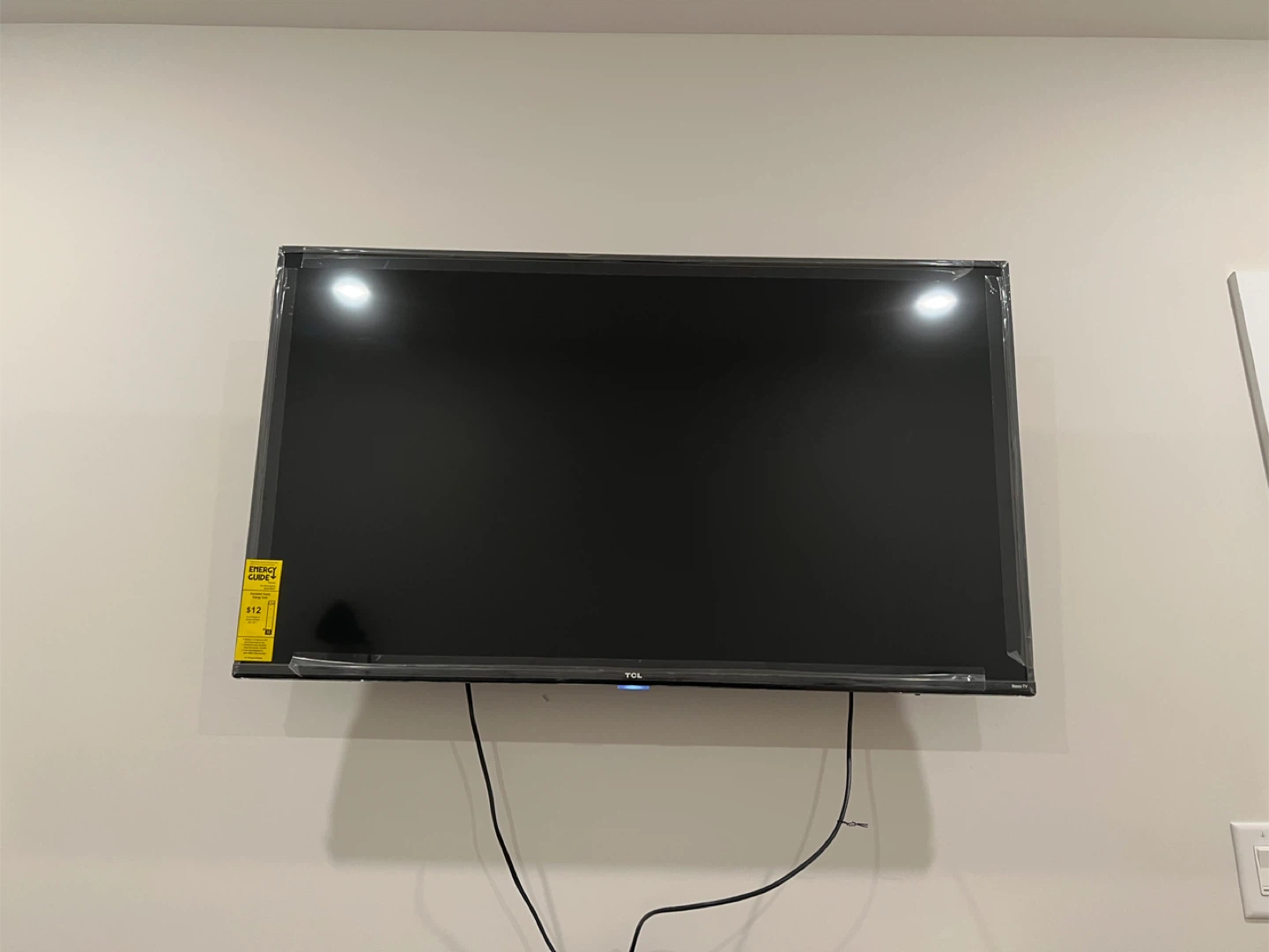 📺 TCL 50” 4-Series 4K UHD HDR Roku Smart TV + wall mount - photo 3