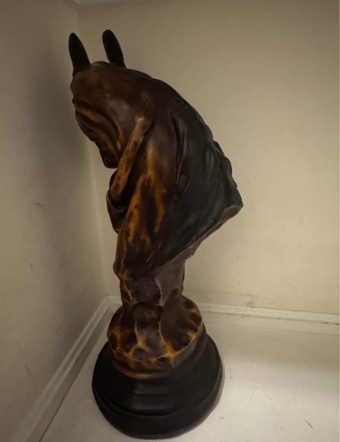 Horse bust sculpture with women - photo 3