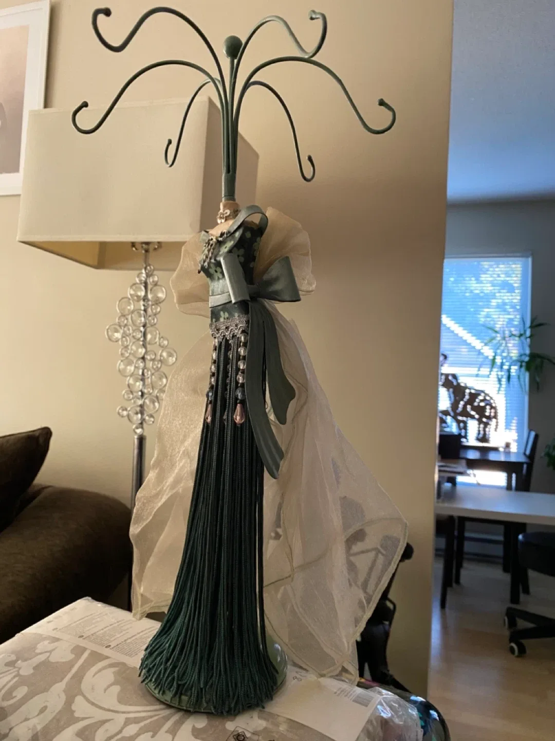 Jewelry Stand Vintage thumbnail